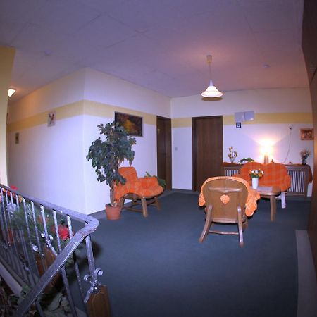 Zum Lowen Hotel Weiterstadt Eksteriør billede